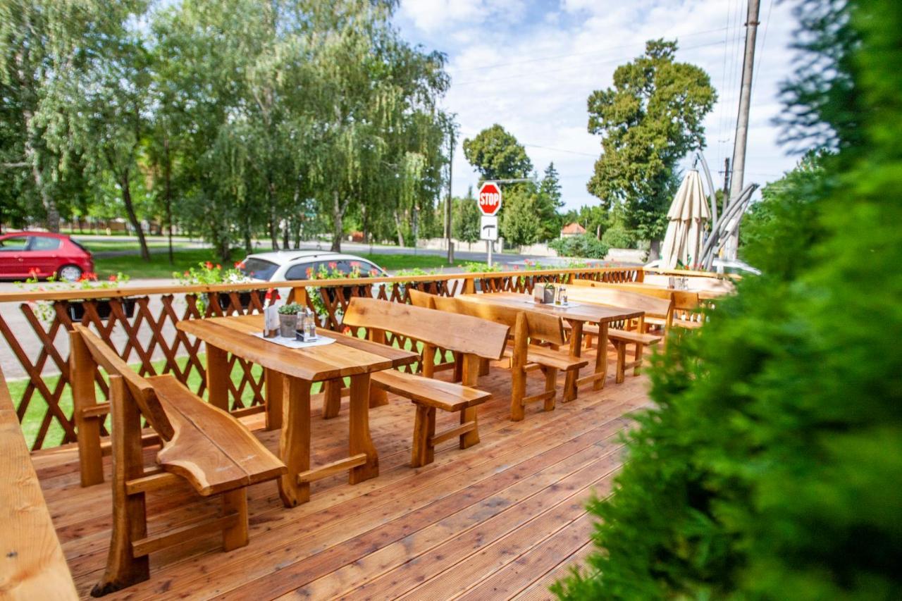 Penzion Tuecsoek Šamorín Dış mekan fotoğraf